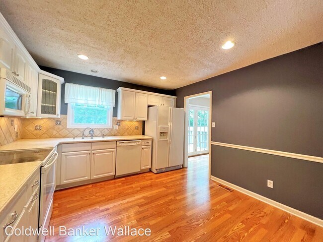 Foto del edificio - 4 br, 3 bath House - 8915 Ripon Circle