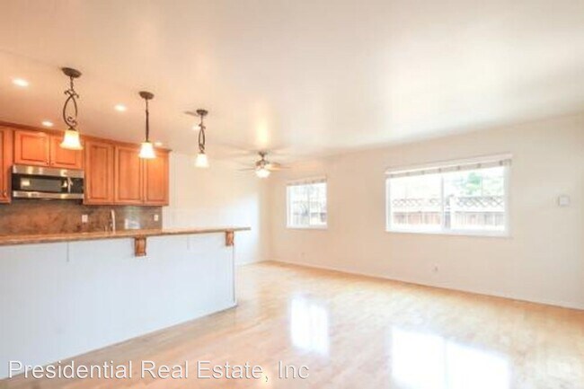 Foto del edificio - 2 br, 1 bath House - 5715 Calmor Ave #2