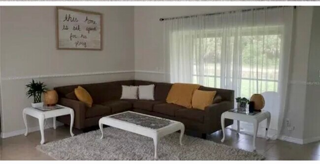 Foto del edificio - 7332 Muncey Rd