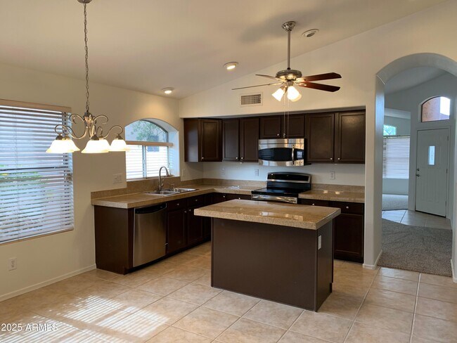 Building Photo - 4514 E Melinda Ln