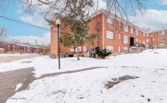 Foto del edificio - 2515 Brownsboro Rd