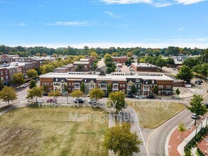 Building Photo - 11905 Centre St