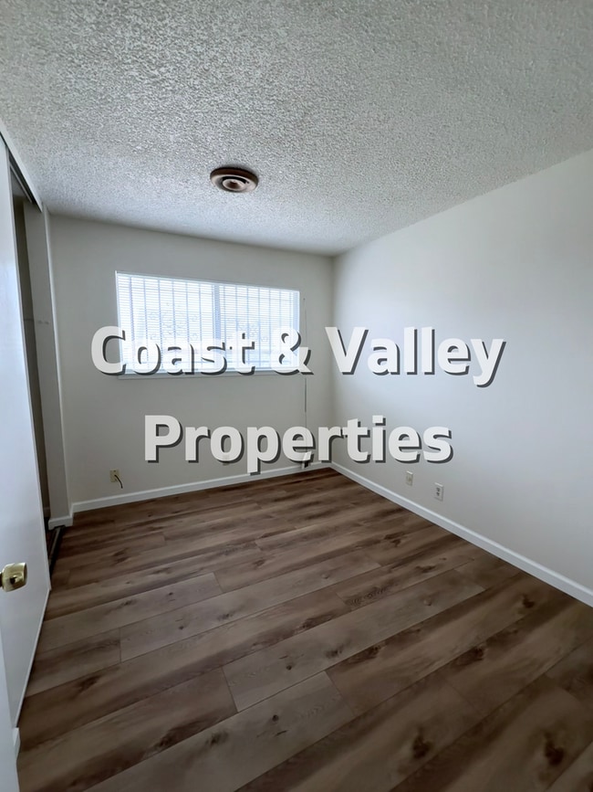 Building Photo - Seaside Home for RENT!!!