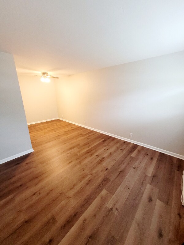 Foto del edificio - 7456 Hampton Blvd