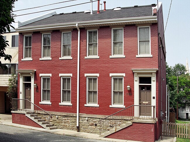 Building Photo - 326 Hailman St