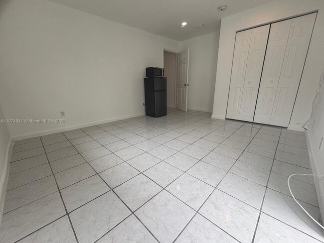 Building Photo - 10240 SW 156th St