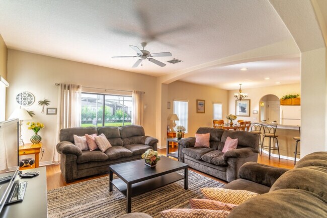 Foto del edificio - 16718 Caribbean Breeze Way