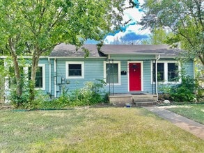 Building Photo - 4415 Merle Dr