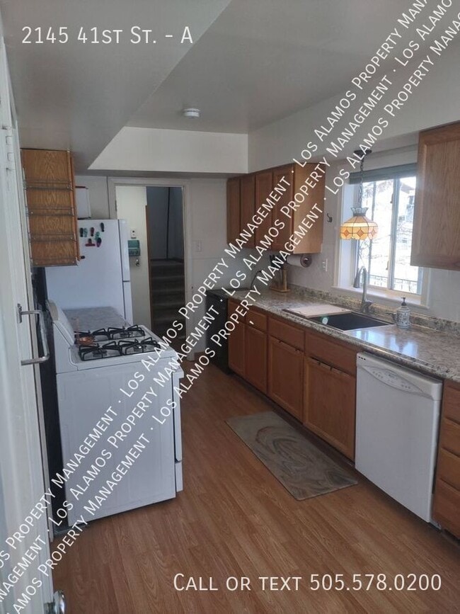 Foto del edificio - 2145 41st St