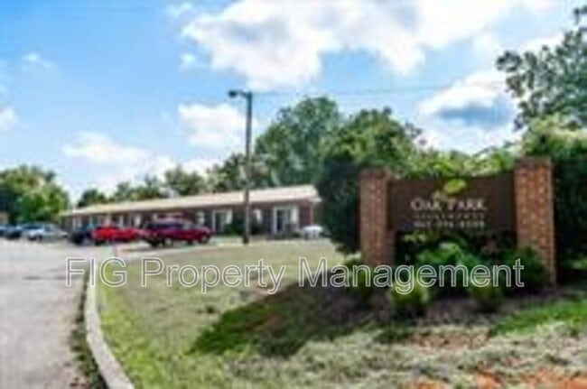 Building Photo - 119 Louella Dr