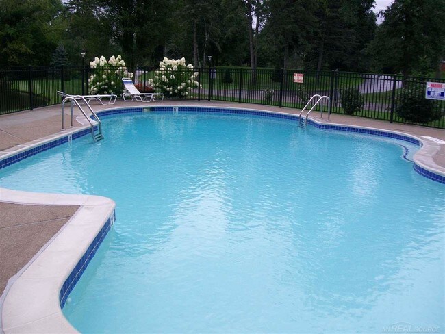 Foto del edificio - 1783 Huntingwood Ln