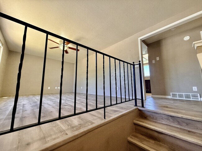 Building Photo - 1247 N 700 W