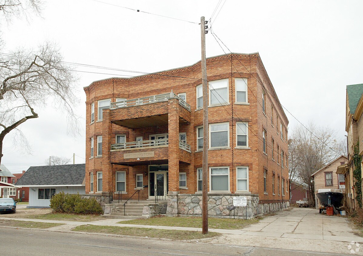 Primary Photo - 1249 Peck St