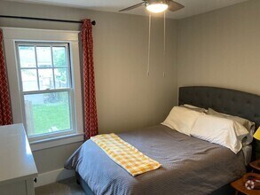 Building Photo - 124 Cannons Ln