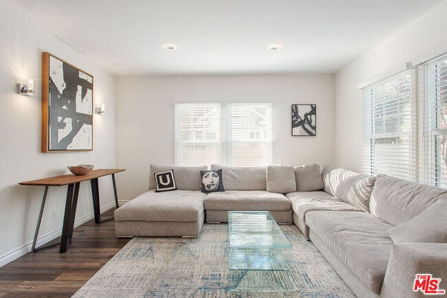 Building Photo - 5542 Harold Way