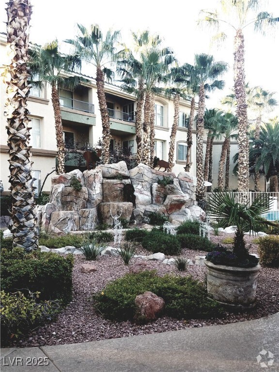 Building Photo - 7147 S Durango Dr