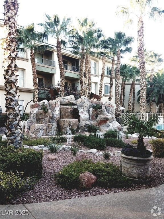Building Photo - 7147 S Durango Dr