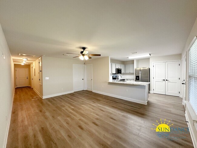 Building Photo - Lovely New Construction Unit in Fort Walto...