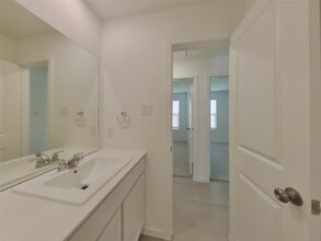 Building Photo - 3072 Dawn Sound Dr