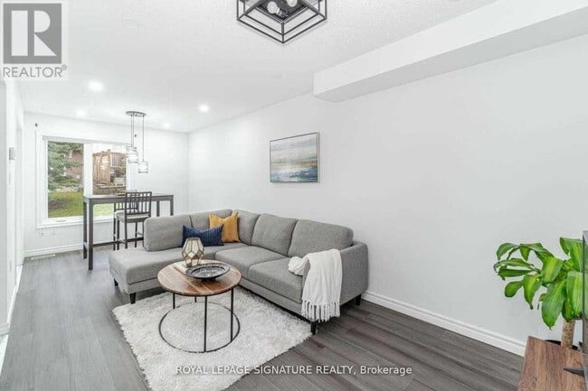 Photo du bâtiment - 1591 S Parade Ct