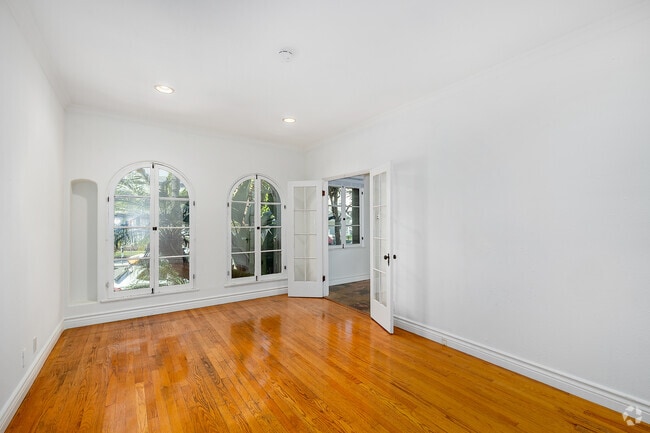 1 dormitorio, 1 baño - 725 pies cuadrados - Sala de estar - 1147 6th St