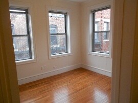 Building Photo - 48 Burbank St