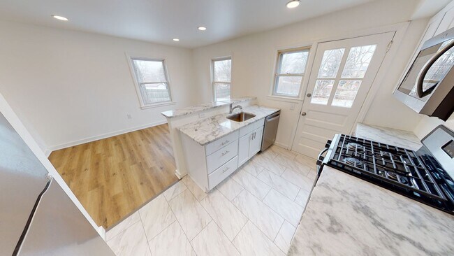 Building Photo - MOVE IN READY!! Freshly Updated 3-Bedroom Home for Rent on Allentown's South Side