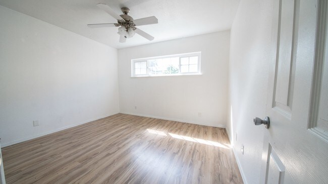 Foto del edificio - 547 Hill St