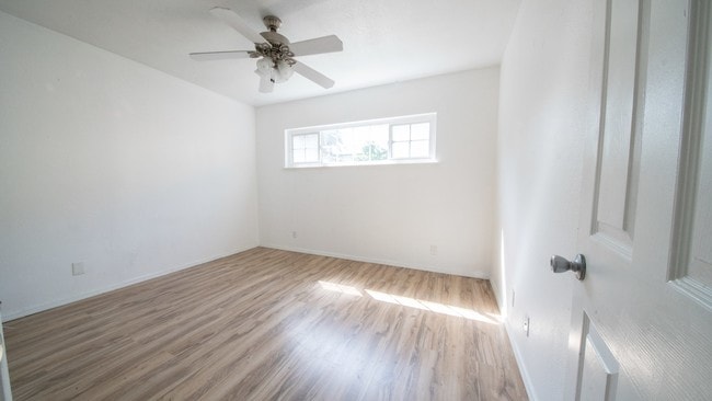 Building Photo - 547 Hill St