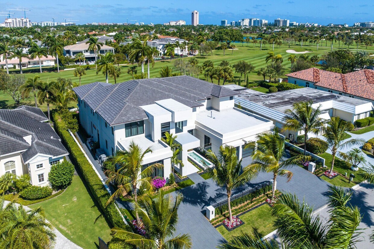 Foto principal - 329 Royal Palm Way