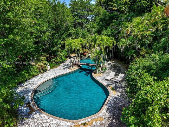 Foto del edificio - 186 Edgewater Dr