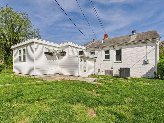 Foto del edificio - 3600 Pilots Ln