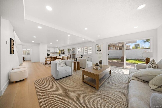 Building Photo - 13742 Onkayha Cir