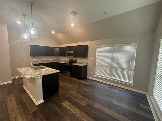 Building Photo - 2136 Markley Dr