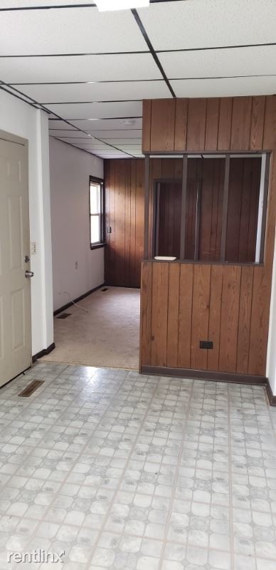 Building Photo - 330 W Highland Ave
