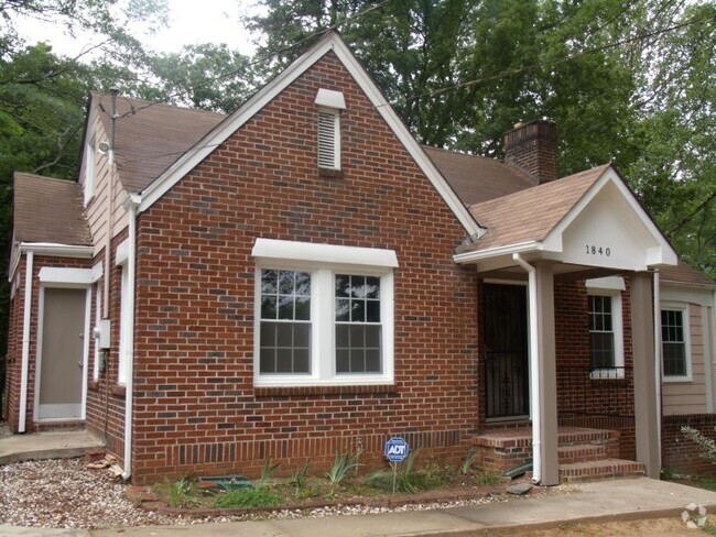 Building Photo - 1840 Avon Ave SW