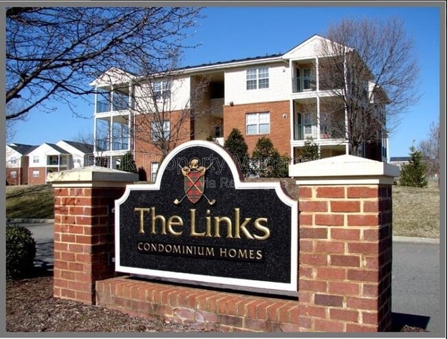 Interior Photo - The Links Condominiums