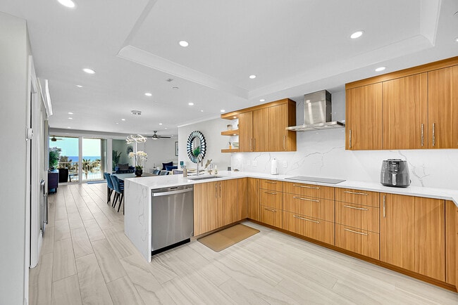 Foto del edificio - 3101 S Ocean Blvd