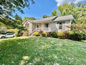 Building Photo - 1025 Butler Dr