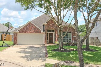 Building Photo - 511 Plantain Ln