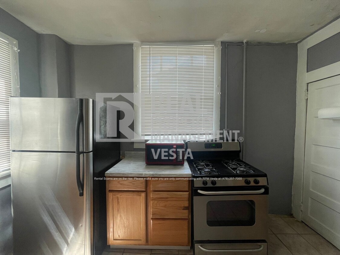 Primary Photo - Charming One Bedroom Apartment