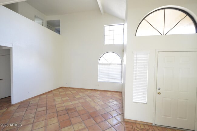 Building Photo - 8737 E Culver St