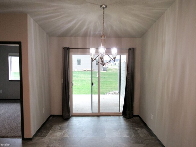 Foto del edificio - 3 br, 2 bath Townhome - Prospect Townhomes