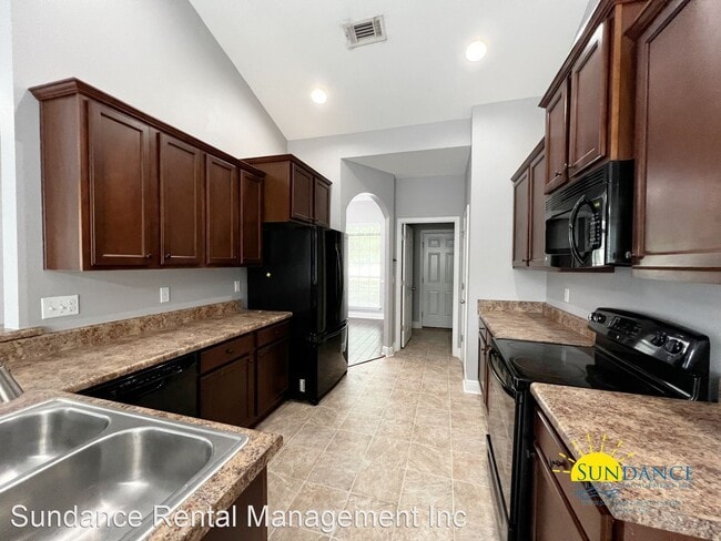 Building Photo - 3 br, 2 bath House - 306 Scotch Pine Lane