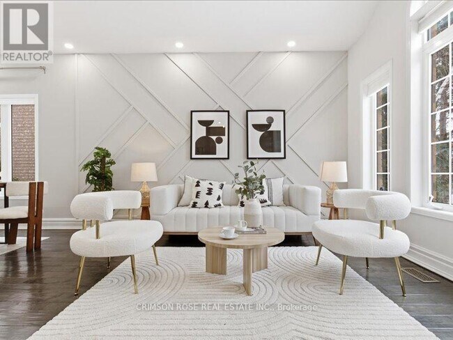 Photo du bâtiment - 2355 Woodridge Way