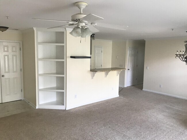 Building Photo - 3471 Forestdale Dr
