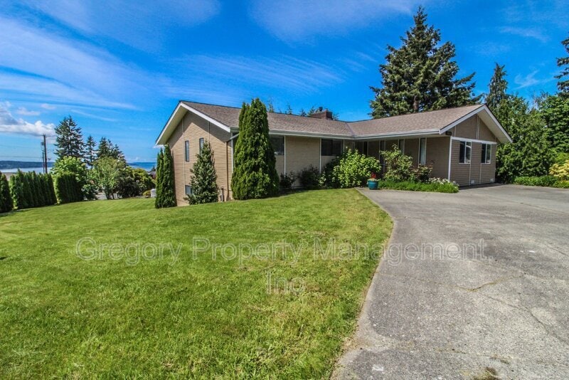 3233 54th St SW, Everett, WA 98203 House Rental in Everett, WA