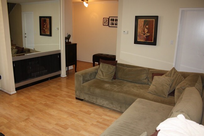 Foto del edificio - 13232 Mindanao Way