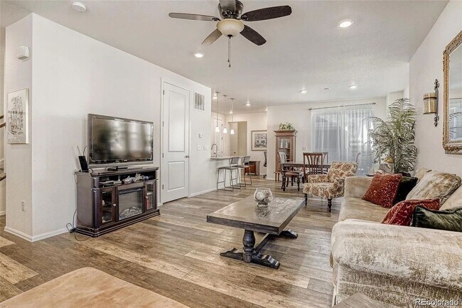 Foto del edificio - Elegant Broomfield 2-Bedroom + Loft | 3-Bath Home