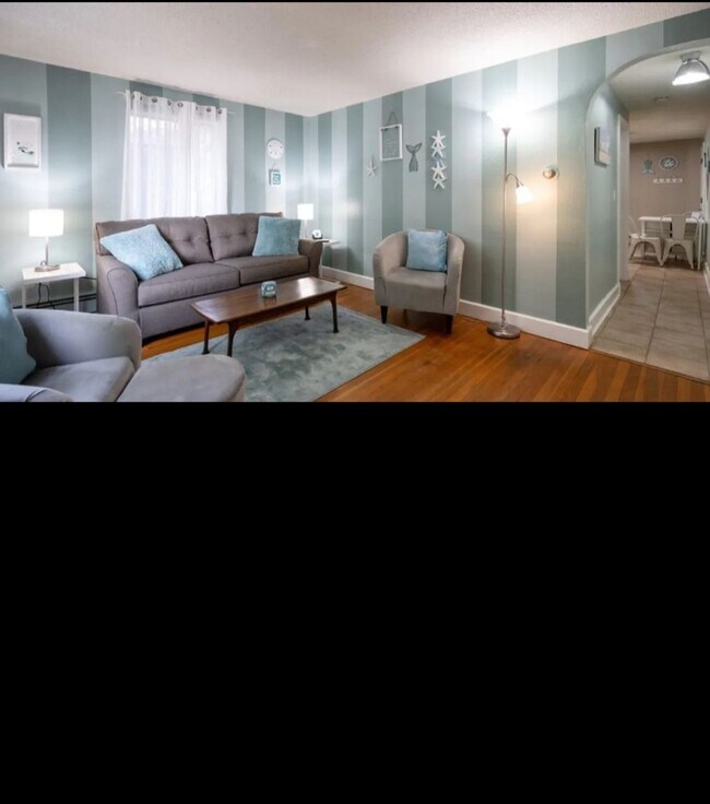 Foto del edificio - 214 Clinton Ave